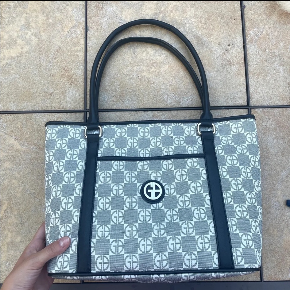 Giani Bernini Tote bag